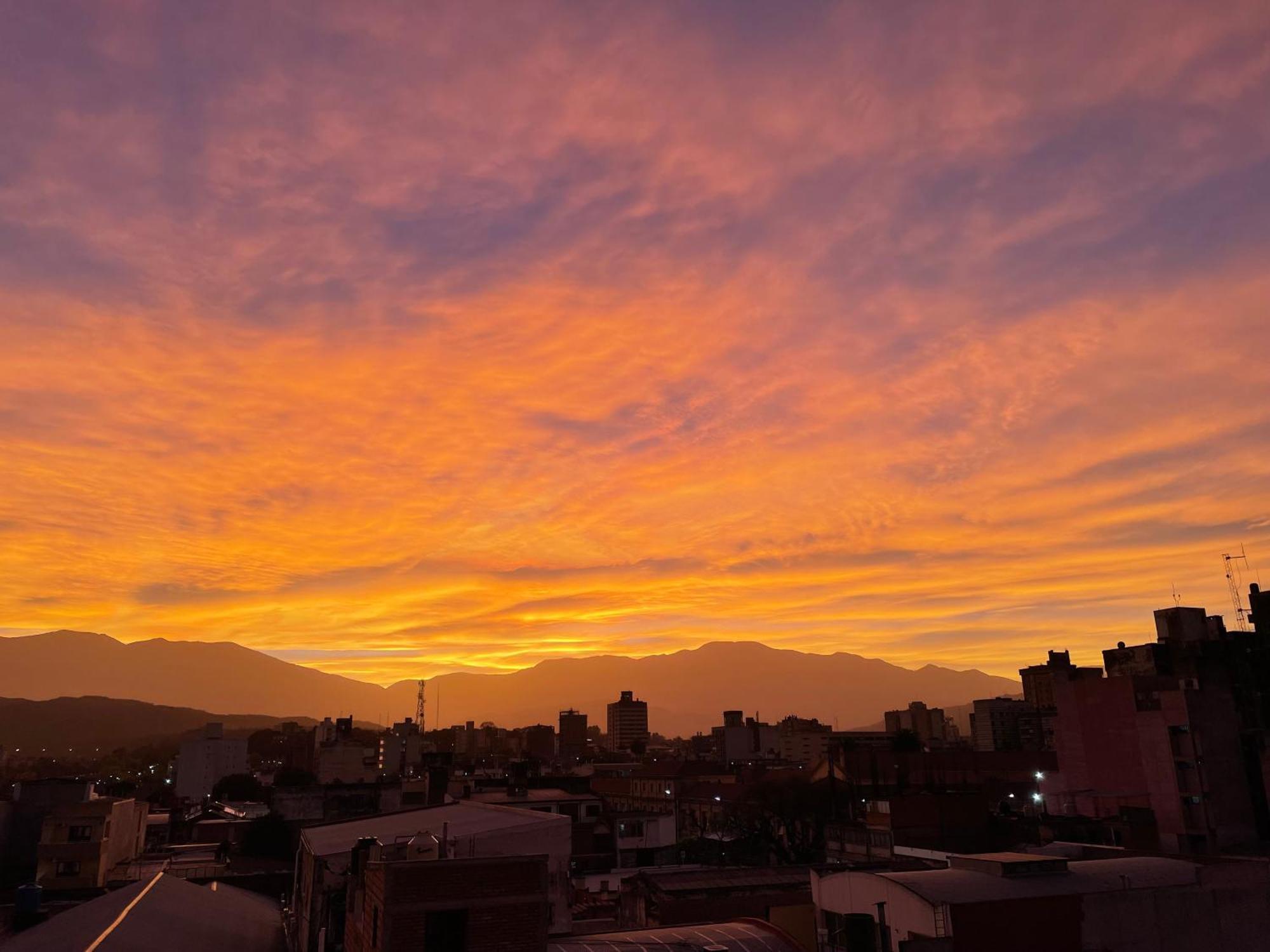 Departamento Centrico Con Estacionamiento Gratis Apartment San Salvador de Jujuy Exterior foto